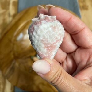 Pink opal Strawberry-Shaped Crystal Carving